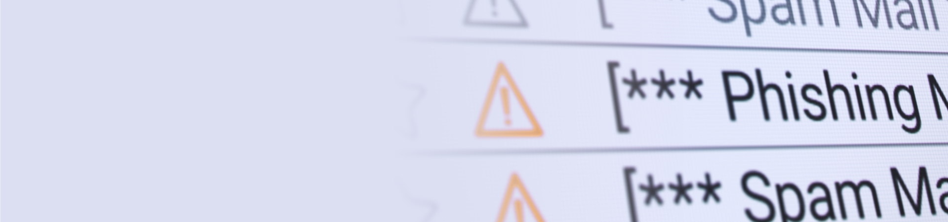 Nahaufnahme eines Posteingangs mit Spam- und Phishing-E-Mails